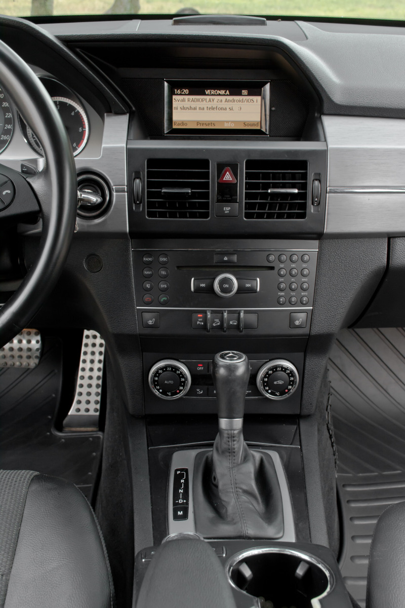 Mercedes-Benz GLK 320CDI * Avangard* , снимка 16 - Автомобили и джипове - 46462893