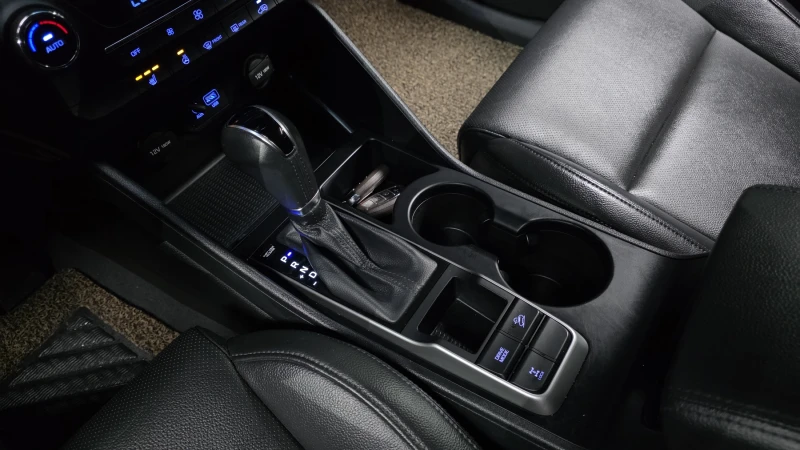 Hyundai Tucson 2.0 4WD MODERN autogeorge.com, снимка 8 - Автомобили и джипове - 51903285