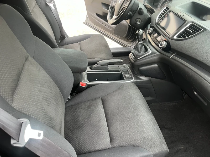 Honda Cr-v Facelift, снимка 10 - Автомобили и джипове - 52189576