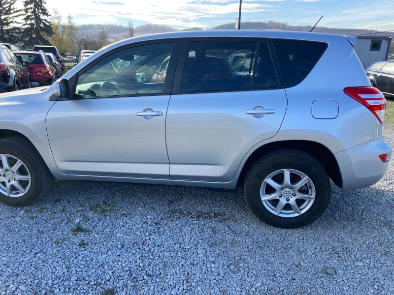 Toyota Rav4, снимка 8 - Автомобили и джипове - 52273785