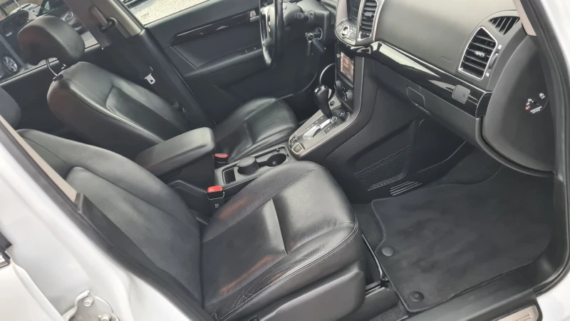 Chevrolet Captiva SWISS-4x4, снимка 5 - Автомобили и джипове - 52665426