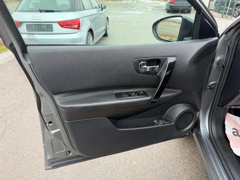 Nissan Qashqai 1.6 diesel TEKNA, снимка 11 - Автомобили и джипове - 53191499