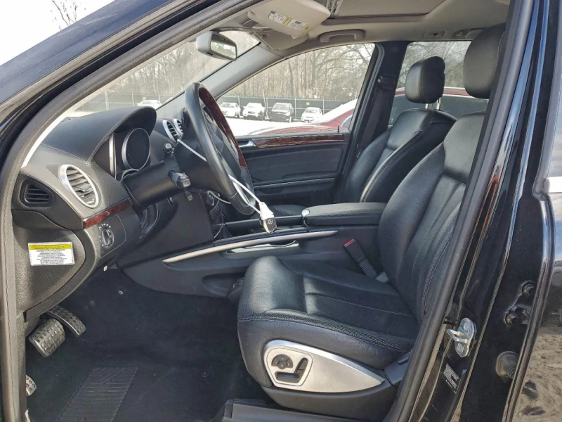Mercedes-Benz GL 550 5.5l 4Matic, снимка 7 - Автомобили и джипове - 53252703