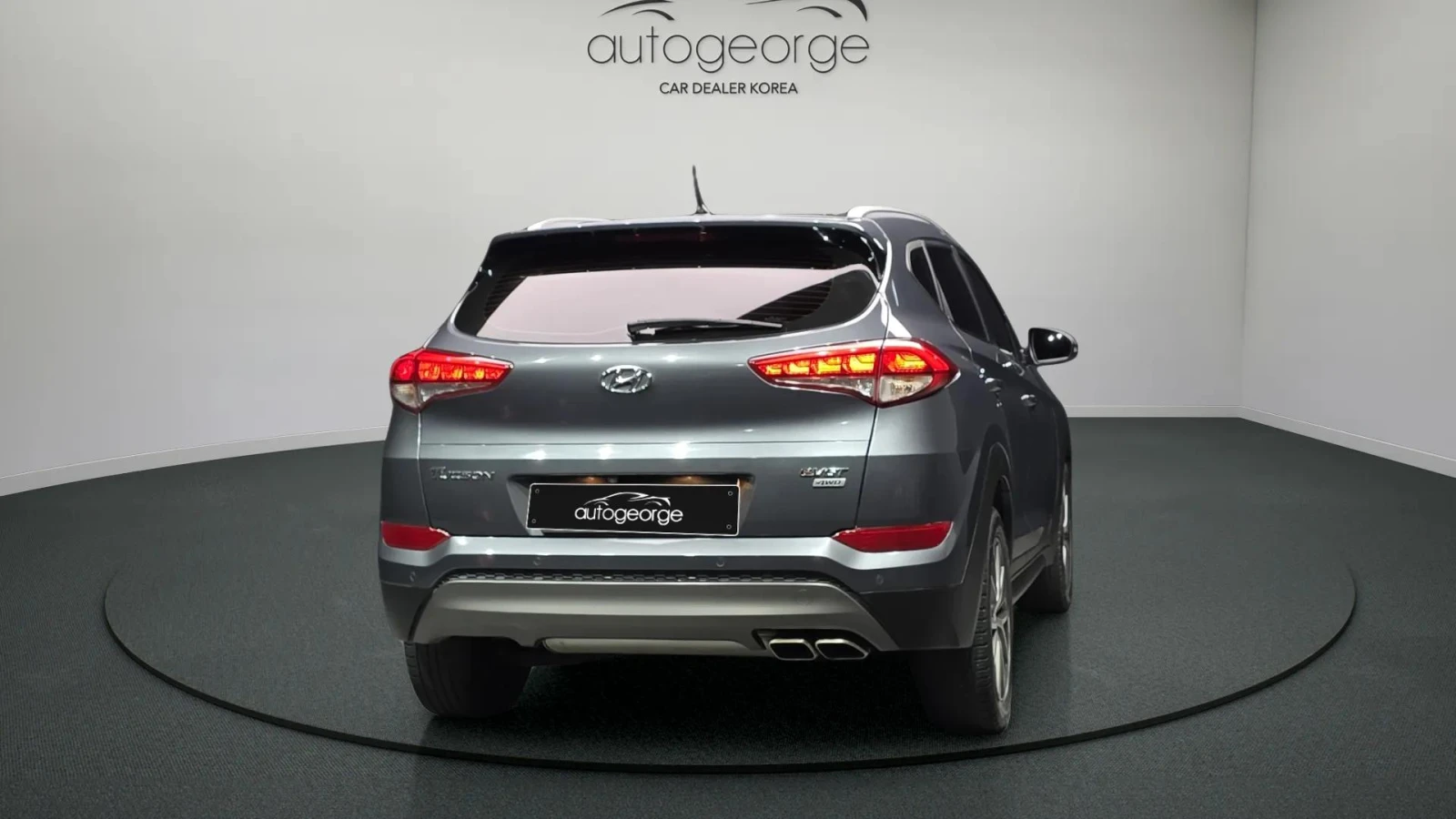 Hyundai Tucson 2.0 4WD MODERN - изображение 4