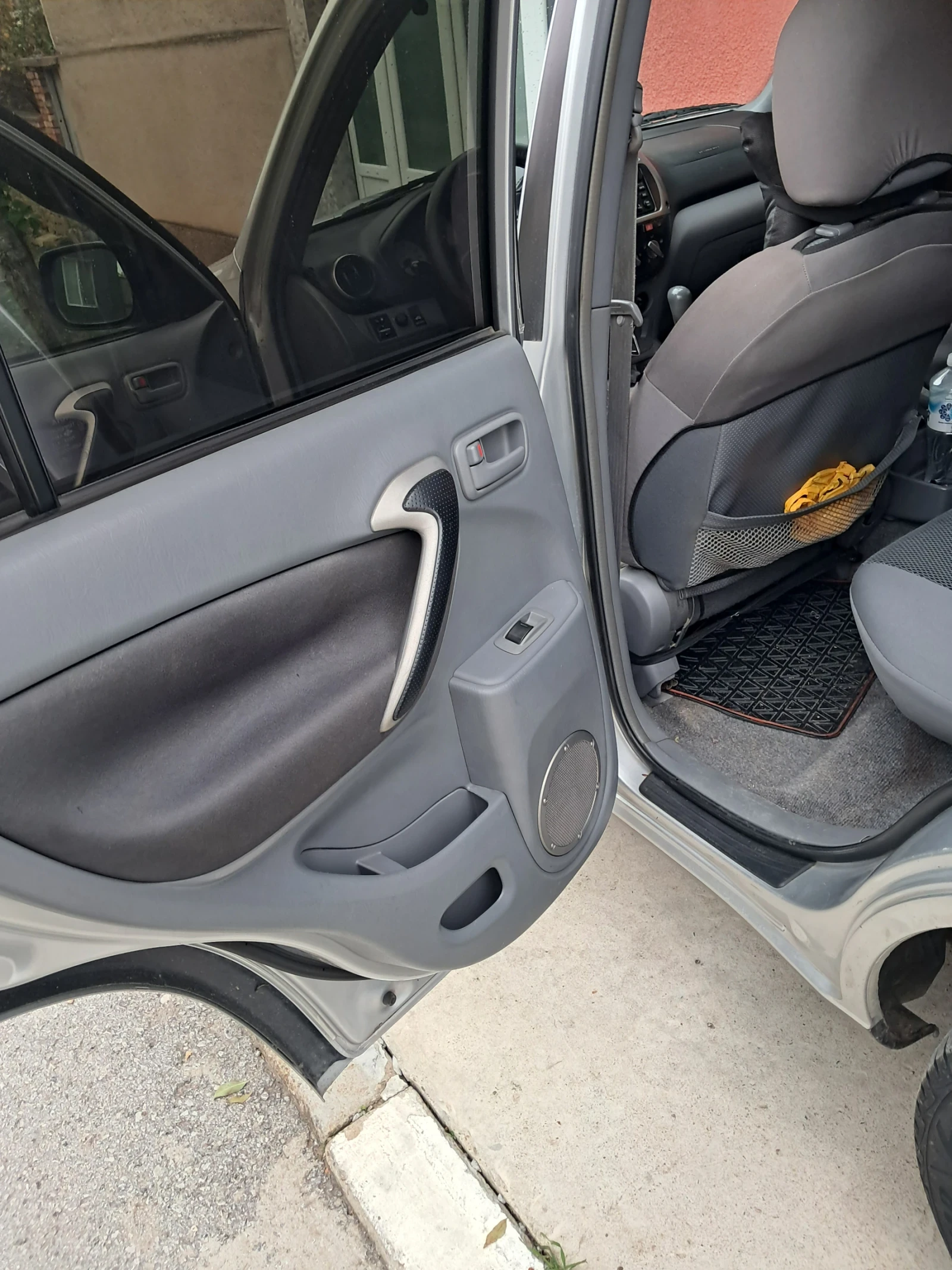 Toyota Rav4  - изображение 10