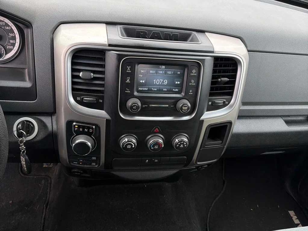 Dodge RAM 1500  SLT 2016 * CARFAX *    | Mobile.bg   9