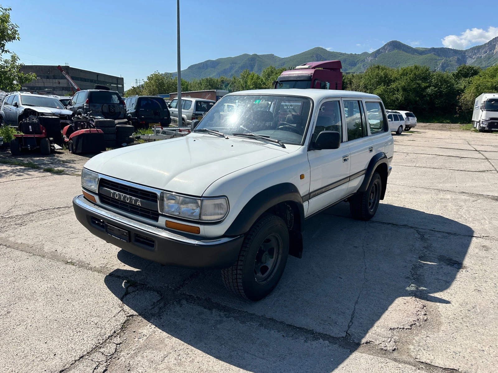 Toyota Land cruiser 4.5 Швейцария, снимка 3 - Автомобили и джипове - 54046085