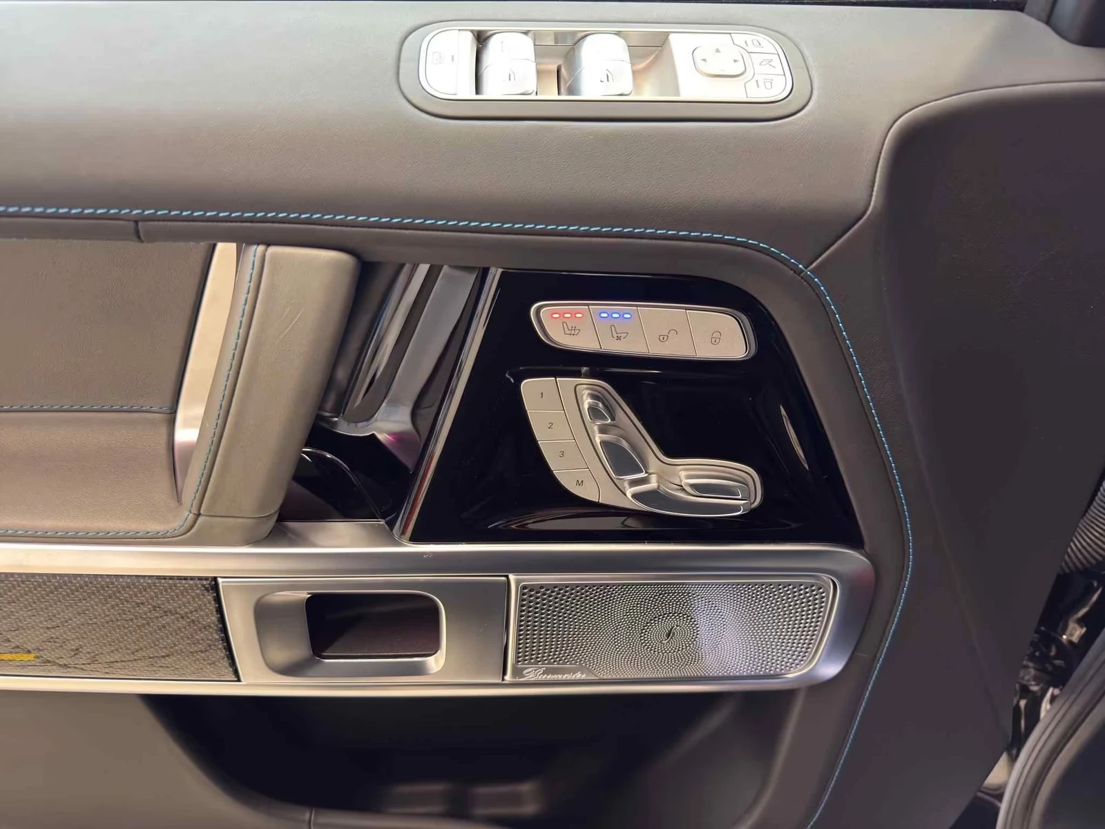 Mercedes-Benz G 580 EQ 4-MATIC AMG EDITION-ONE TV CARBON, снимка 14 - Автомобили и джипове - 54207639