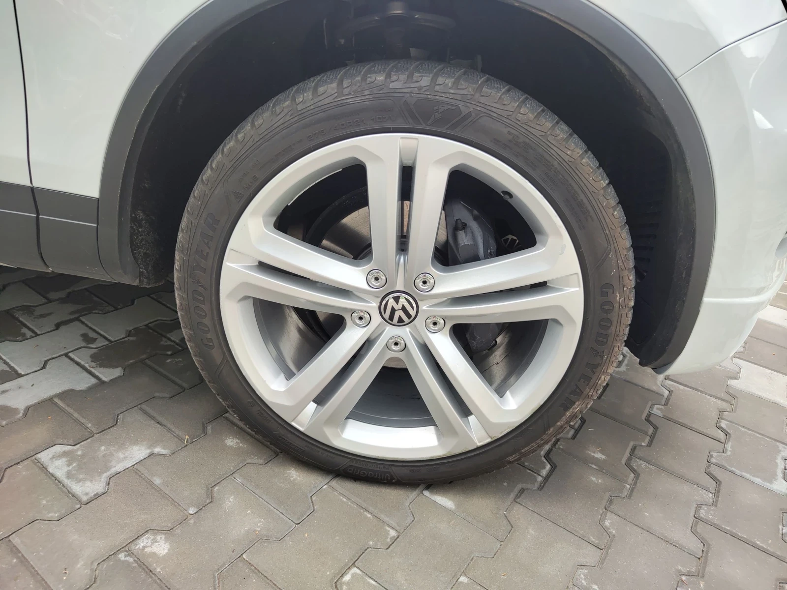 VW Touareg 3.0 TDI Exclusive , снимка 6 - Автомобили и джипове - 54729702