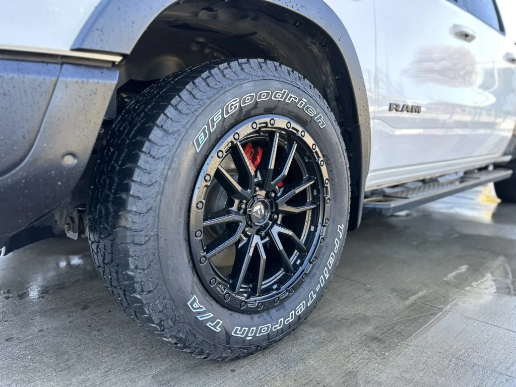 Dodge RAM 1500 REBEL 5.7 HEMI, снимка 13 - Автомобили и джипове - 56328073