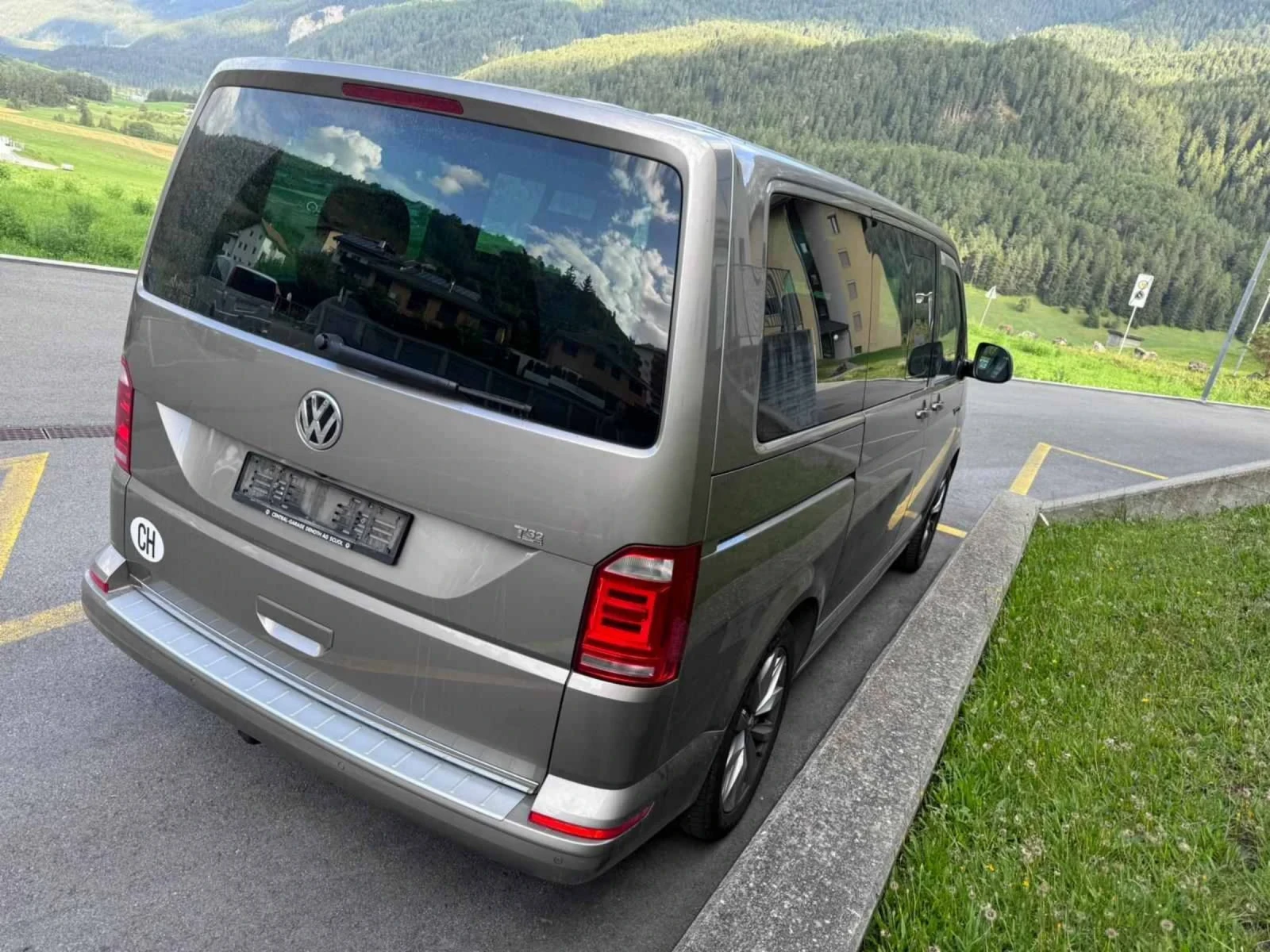 VW Multivan 2.0TDI 4x4 - изображение 2