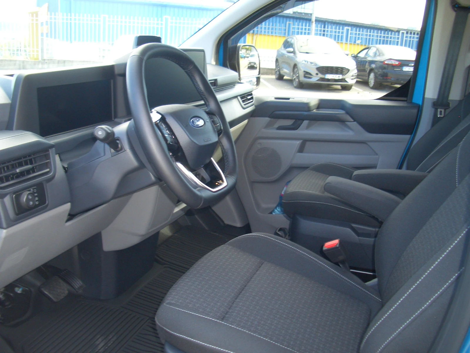 Ford Transit Custom DCIV, снимка 11 - Бусове и автобуси - 56001723