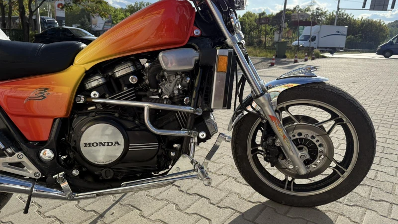 Honda Magna 750, снимка 7 - Мотоциклети и мототехника - 49257974