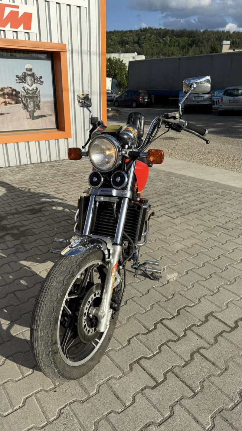 Honda Magna 750, снимка 2 - Мотоциклети и мототехника - 49257974