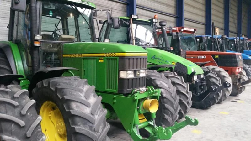 Трактор John Deere резервни части, снимка 1 - Селскостопанска техника - 14814441