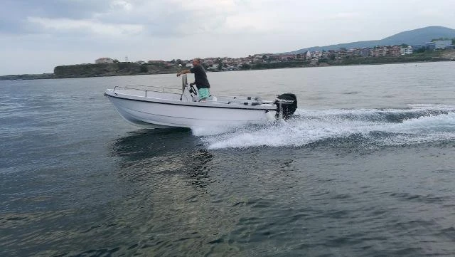 Лодка Собствено производство Fish boat 480, снимка 3 - Воден транспорт - 46704026