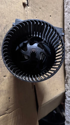        a Audi A3 - 654972 / 1J1819021