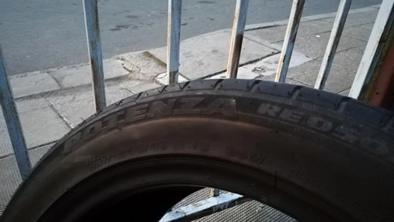 Гуми Летни 245/45R18, снимка 5 - Гуми и джанти - 24780369