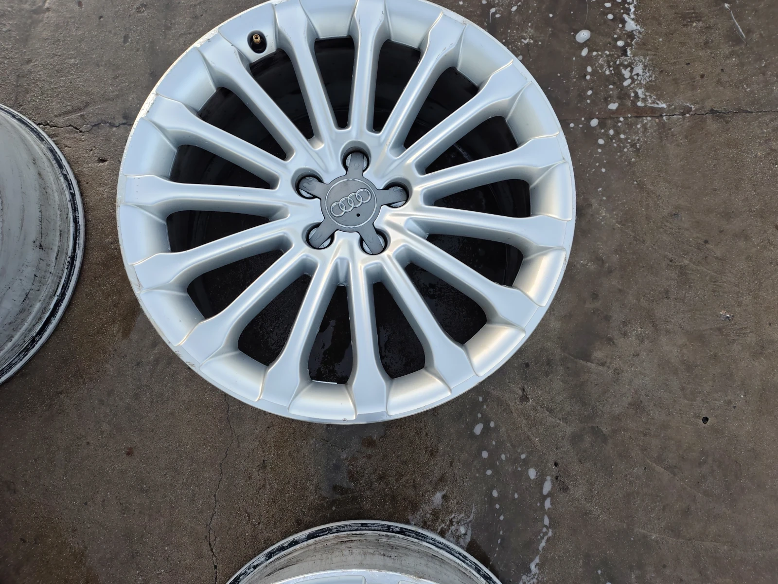   Audi A8 | Mobile.bg   4