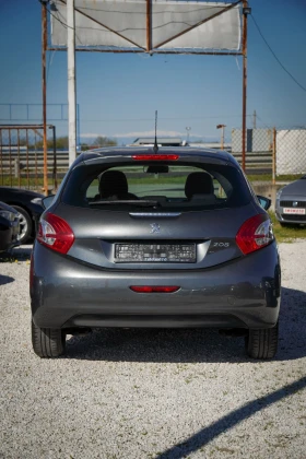 Peugeot 208 1.2i ЛИЗИНГ, снимка 5
