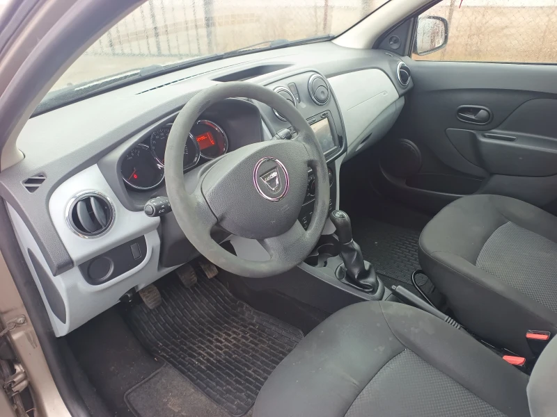 Dacia Sandero, снимка 7 - Автомобили и джипове - 49498327