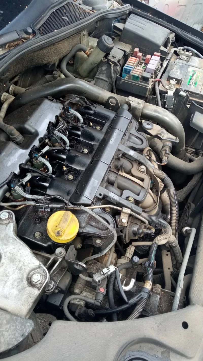 Renault Laguna 2.2 dci/M9R/G9T, снимка 8 - Автомобили и джипове - 52741919