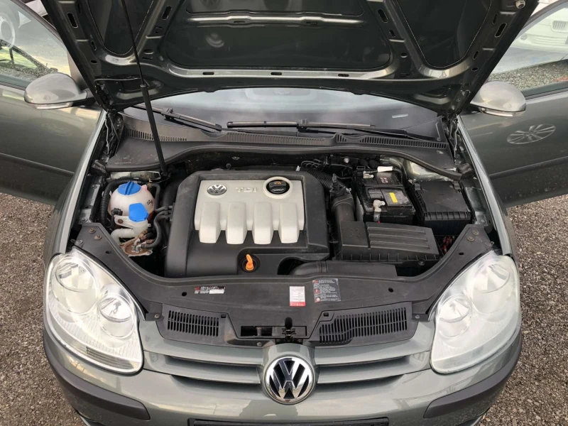 VW Golf, снимка 17 - Автомобили и джипове - 51224922