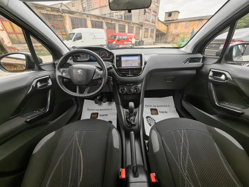 Peugeot 208 1.4 бензин 95 кс, Евро 5, Климатик, Отлично , снимка 9 - Автомобили и джипове - 52032760
