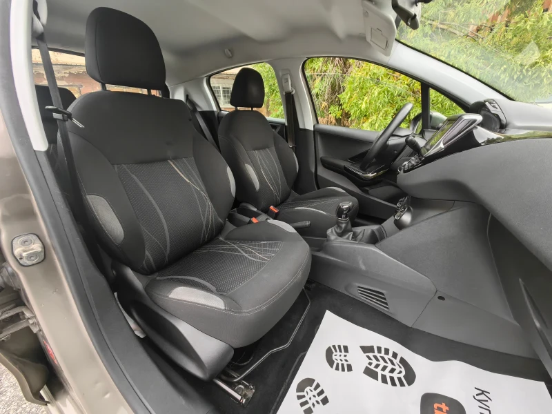 Peugeot 208 1.4 бензин 95 кс, Евро 5, Климатик, Отлично , снимка 13 - Автомобили и джипове - 52032760