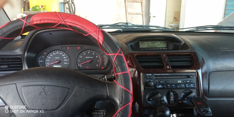 Mitsubishi Space wagon 2400 GDI 7 mesta, снимка 5 - Автомобили и джипове - 52262886