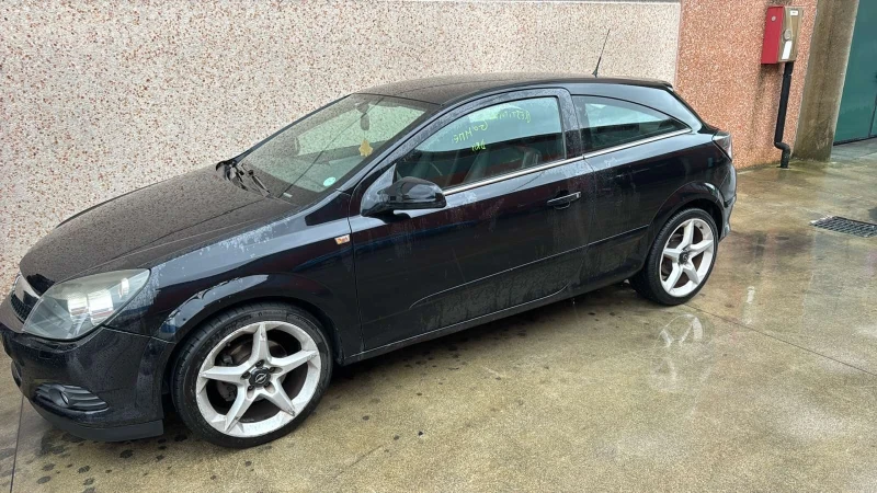 Opel Astra 1.7d Z17DTH, снимка 2 - Автомобили и джипове - 52529412