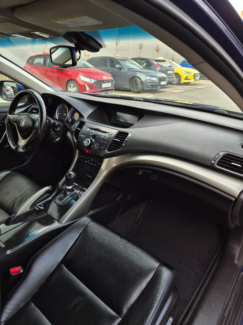 Honda Accord 2.4 EXECUTIVE* АВТОМАТ* СЕРВИЗНА ИСТОРИЯ , снимка 9 - Автомобили и джипове - 52681706