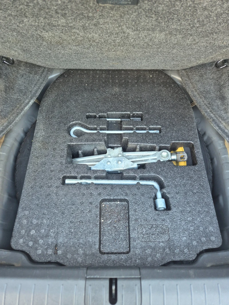 Honda Accord 2.4 EXECUTIVE* АВТОМАТ* СЕРВИЗНА ИСТОРИЯ , снимка 16 - Автомобили и джипове - 52681706