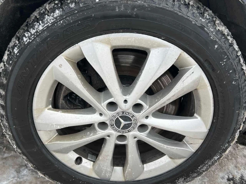 Mercedes-Benz C 300 * БЕЗ ЗАБЕЛЕЖКИ* DISTRONIC* ШИБИДАХ* , снимка 7 - Автомобили и джипове - 53528010