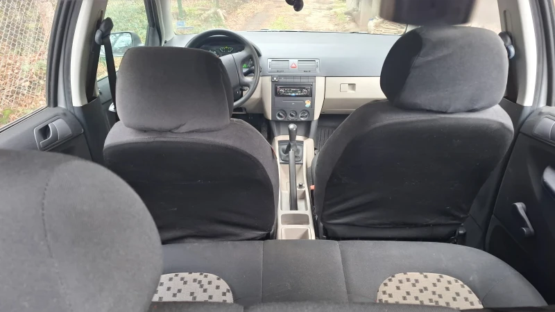 Skoda Fabia, снимка 11 - Автомобили и джипове - 53597962