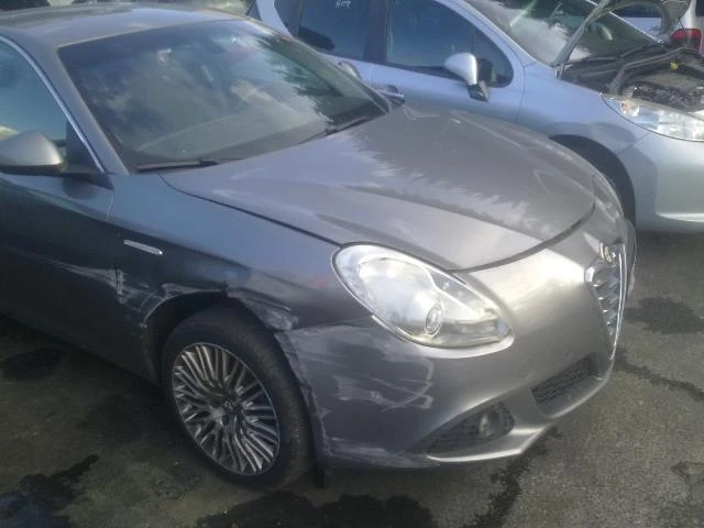 Alfa Romeo Giulietta 1.6 JTD - изображение 2