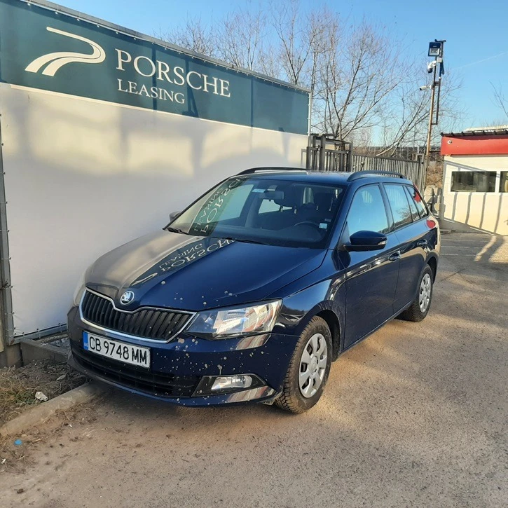 Skoda Fabia 1.0 - изображение 2