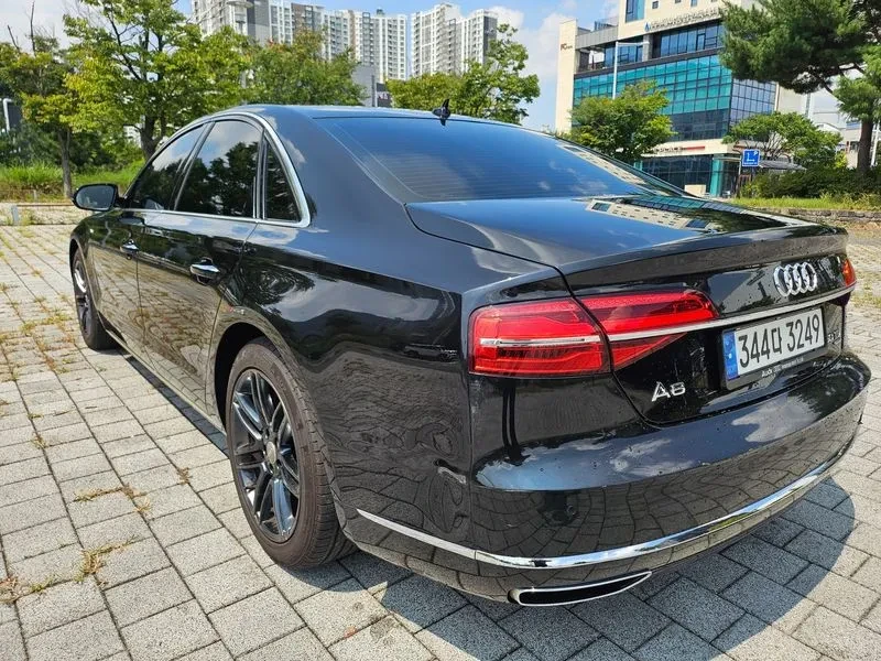Audi A8 4.2 TDI Quattro - САМО 30% АВАНС, снимка 5 - Автомобили и джипове - 55947850