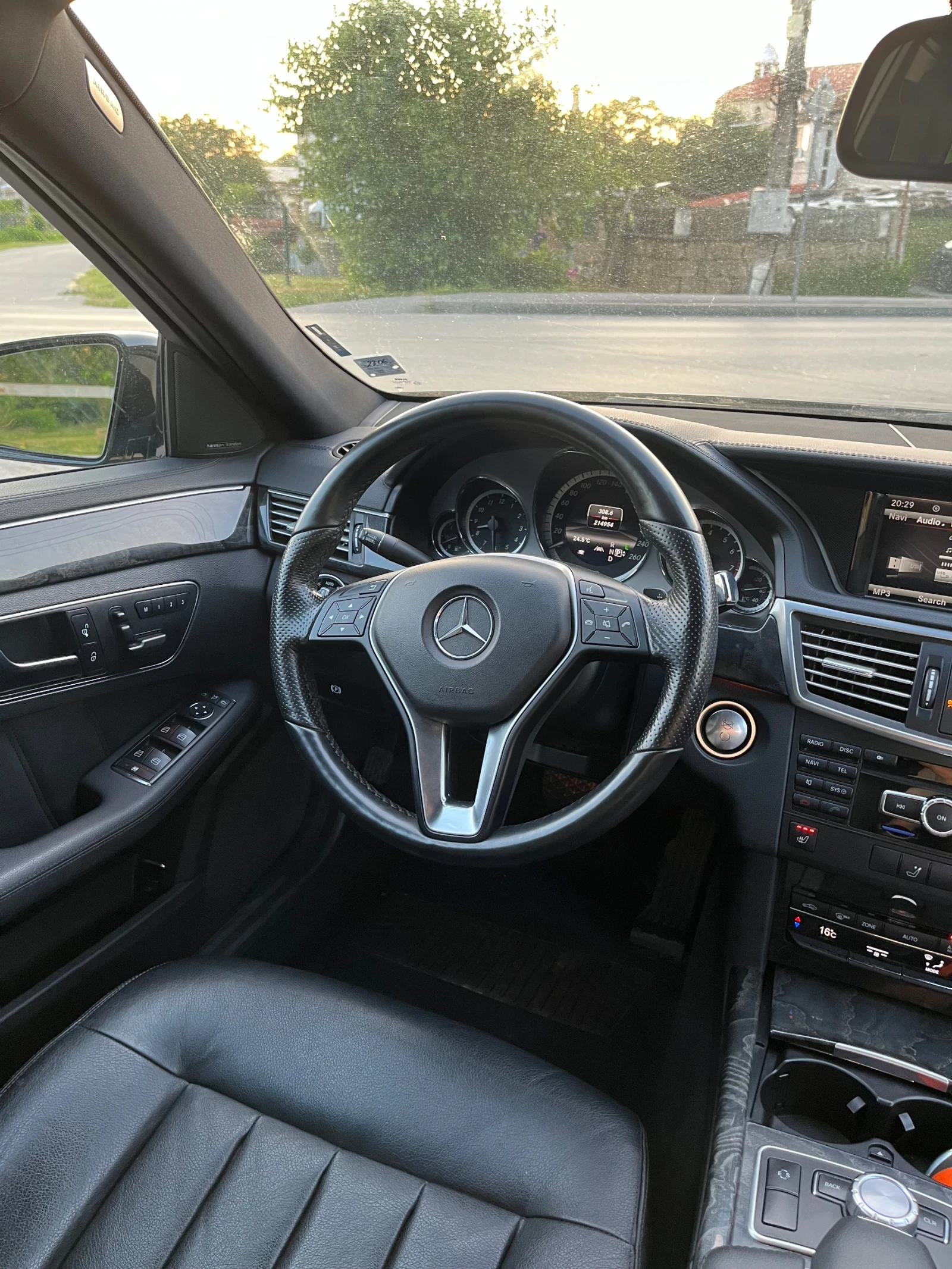 Mercedes-Benz E 350 4matic AMG - изображение 8
