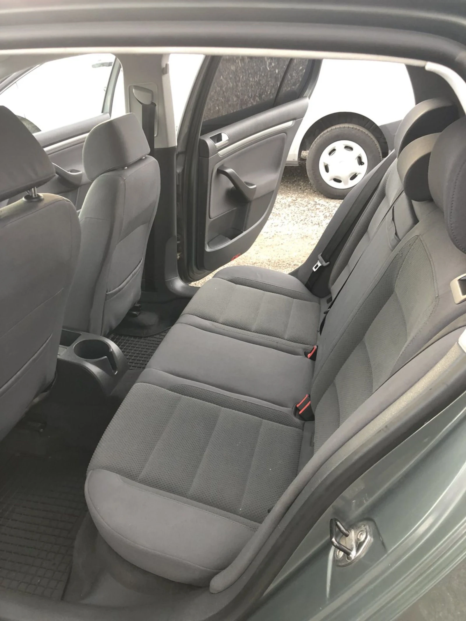 VW Golf | Mobile.bg   12