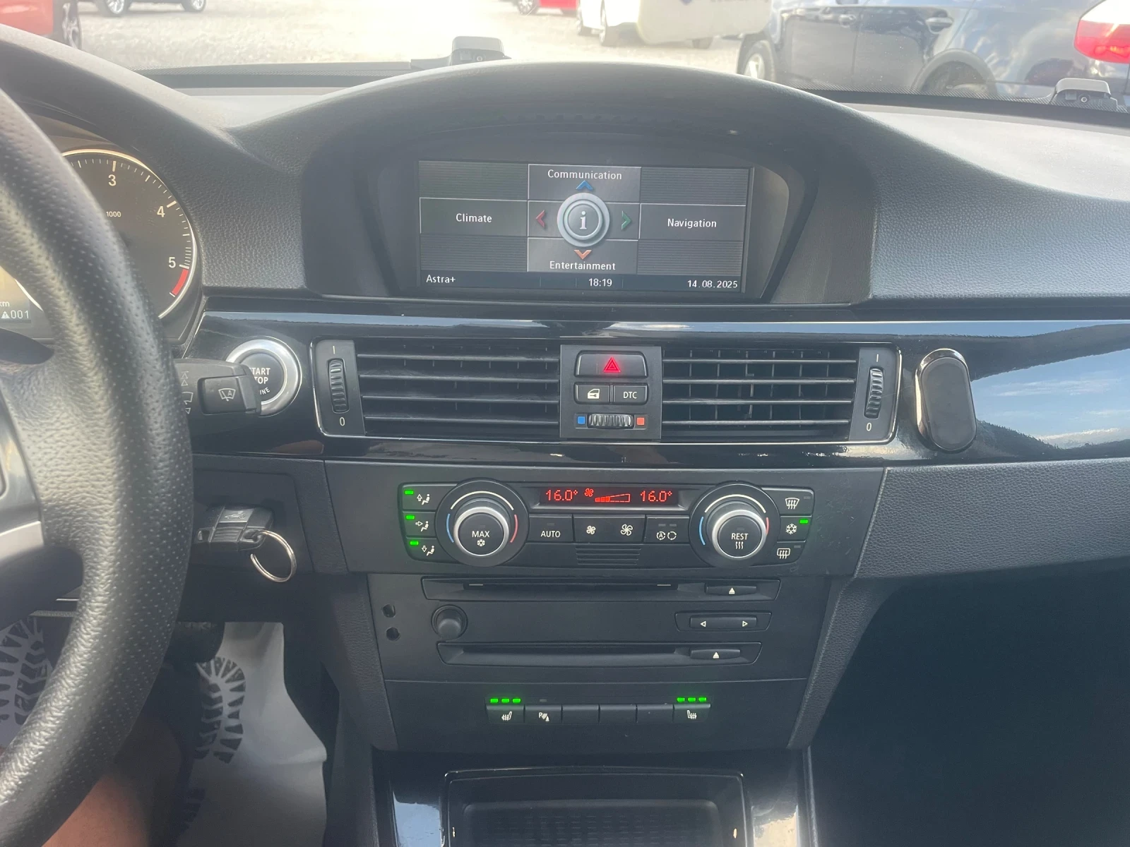 BMW 320 D NAVI ПОДГРЕВ ПАНОРАМА XENON 163КС - изображение 7