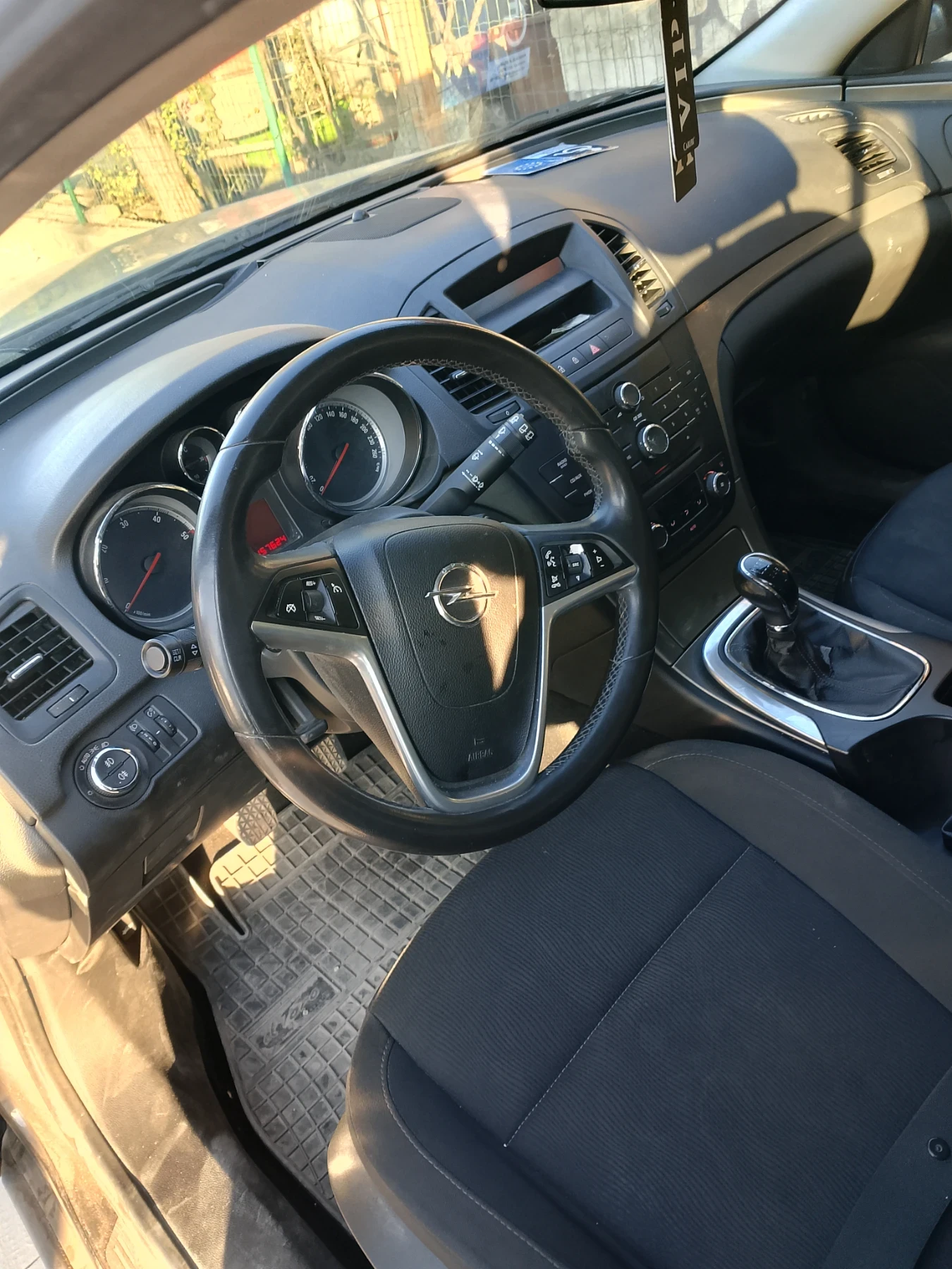 Opel Insignia 2.0дизел  - изображение 4