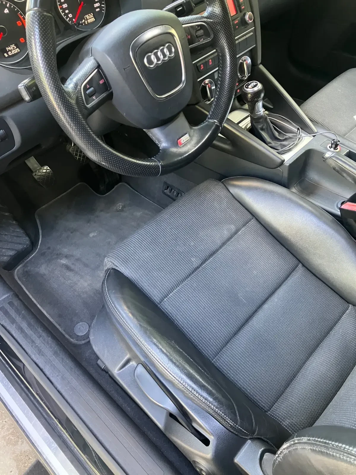 Audi A3 S-Line quattro 6-speed - изображение 6