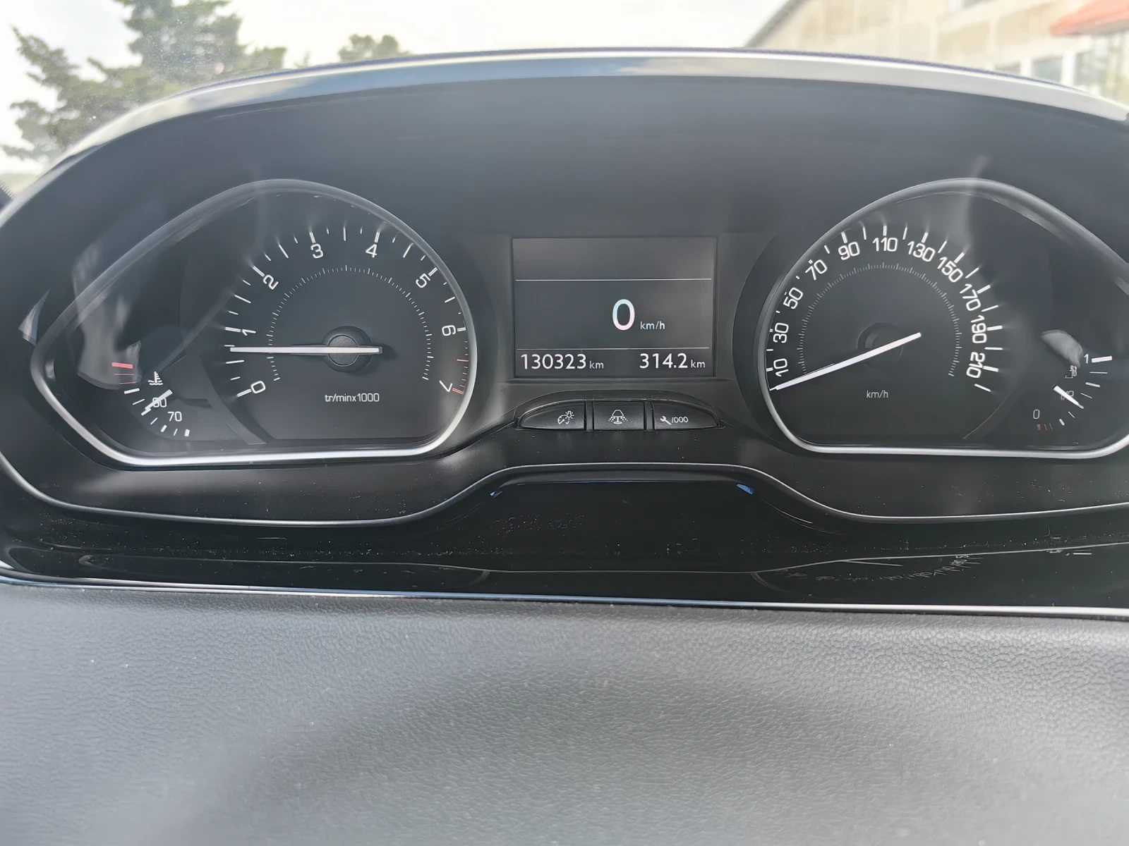 Peugeot 208 1.4  95 ,  5, ,   | Mobile.bg   16