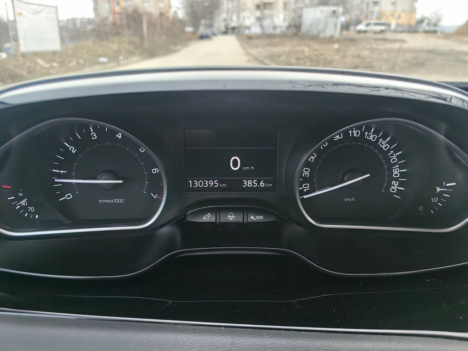 Peugeot 208 1.4 ������ 95 ��, ���� 5, ��������, �������  | Mobile.bg � ����������� 9