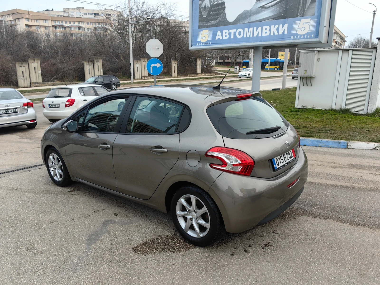 Peugeot 208 1.4 ������ 95 ��, ���� 5, ��������, �������  | Mobile.bg � ����������� 4