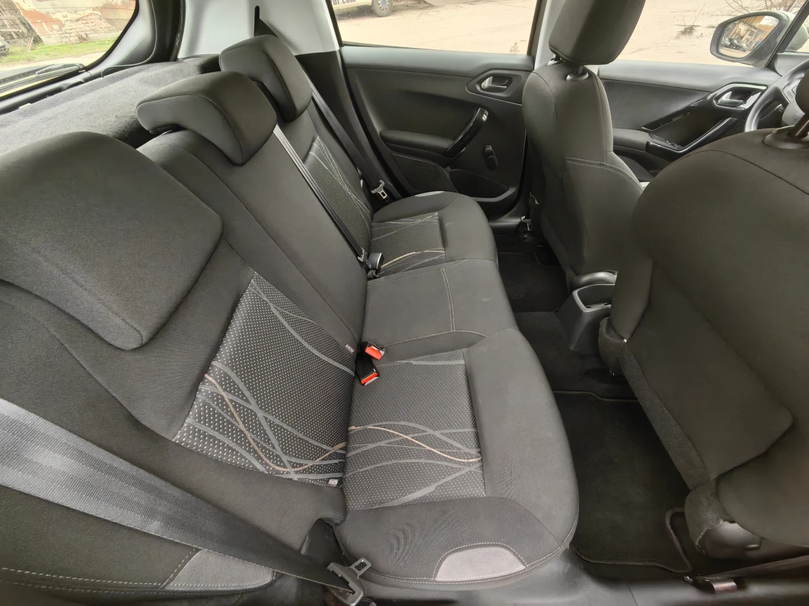 Peugeot 208 1.4 ������ 95 ��, ���� 5, ��������, �������  | Mobile.bg � ����������� 17