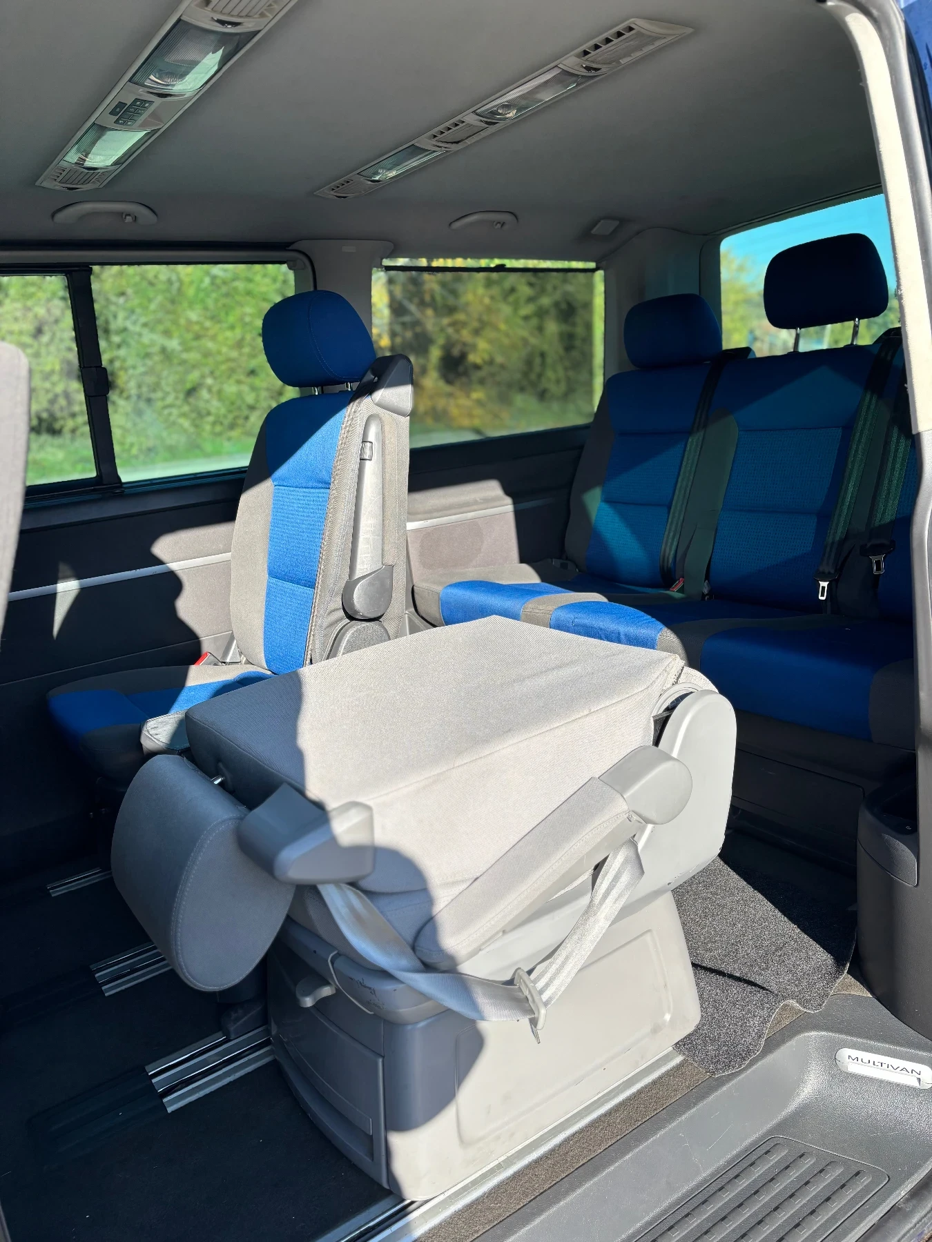 VW Multivan 5 | Mobile.bg   12