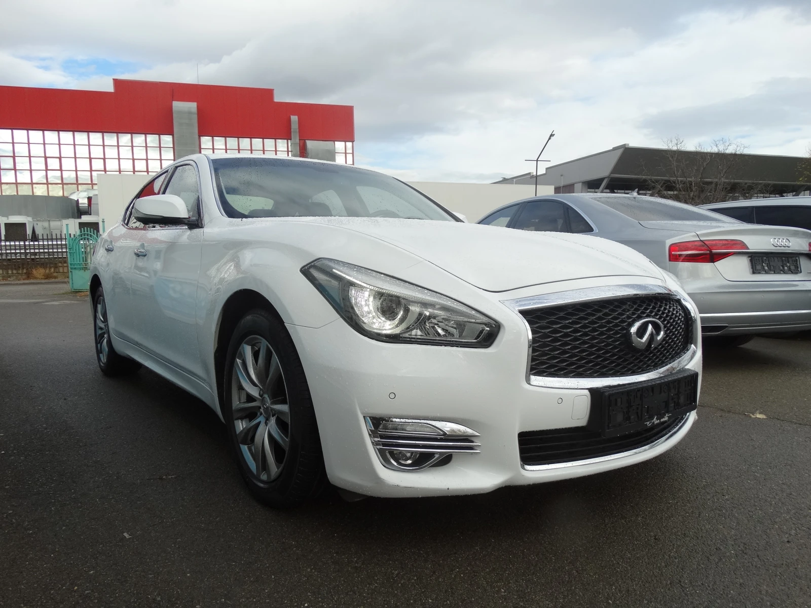 Infiniti Q70 2.2D    | Mobile.bg   3
