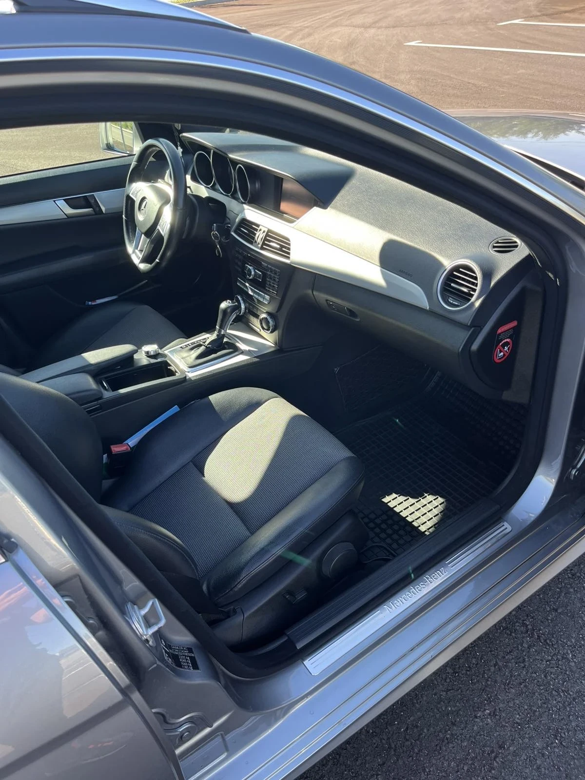 Mercedes-Benz C 220  - изображение 7